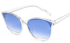 Women'sClassic Oval 'Gweneth' Plastic Sunglasses