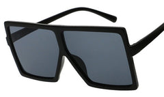 Women's Oversized Square 'Elham ' Plastic Sunglasses