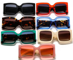 Women's Oversized Square 'Oldie Shine' Plastic Sunglasses