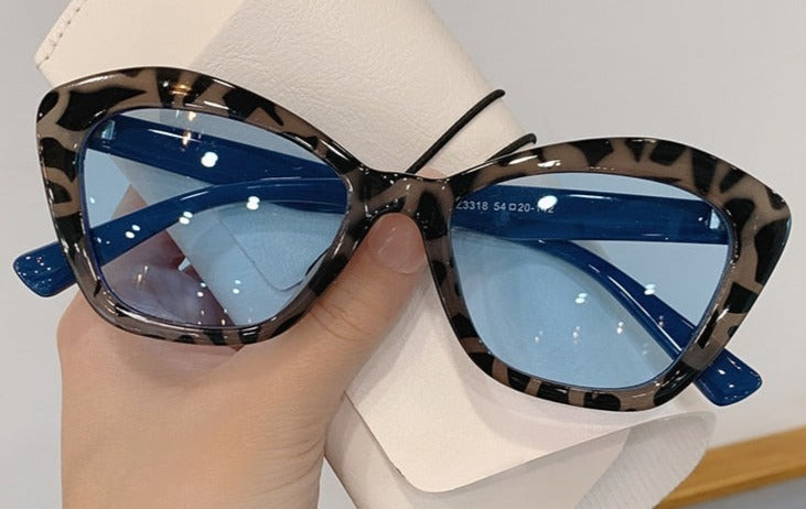 Women's Cat Eye 'Luna Shades' Plastic Sunglasses