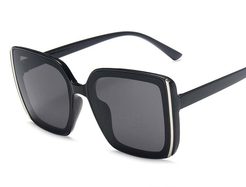 Women's Oversized Square 'Julia Smile' Plastic Sunglasses