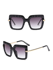 Women's Square 'Moon Casidy' Plastic Sunglasses