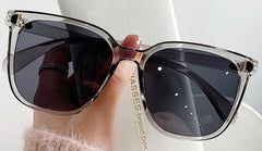 Women's Oversized Square 'Arga' Plastic  Sunglasses