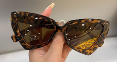 Women's Fashion Cat Eye 'Black Mocha' Plastic Sunglasses