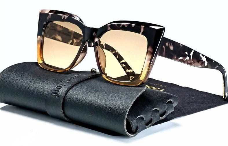 Women's Oversized Square 'Silly VIsion' Retro Sunglasses