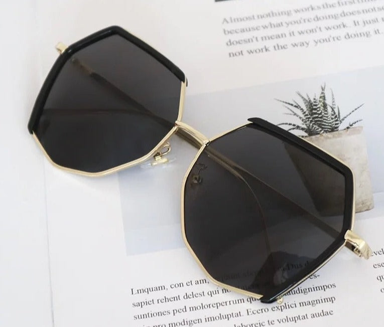 Unisex Polygon 'Koch' Metal Sunglasses