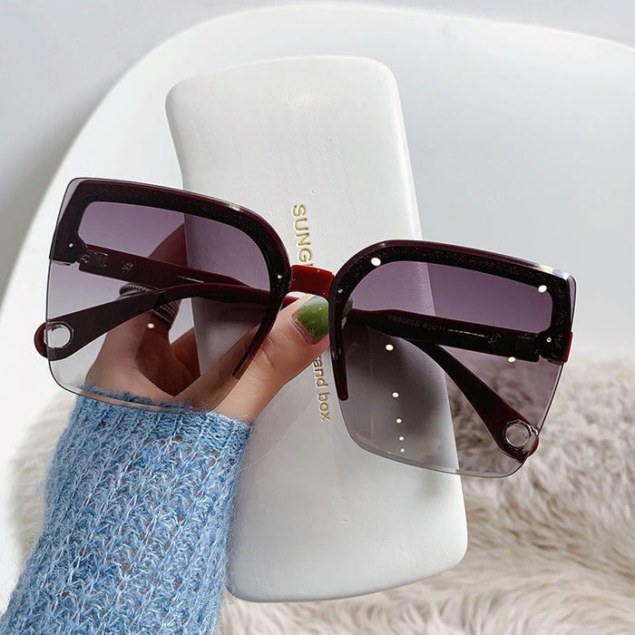 Women's Oversized Rimless Square 'Day Dream' Plastic Sunglasses