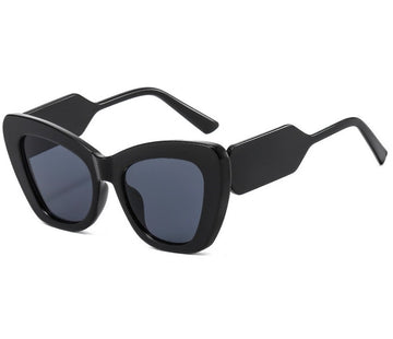 Women's Vintage Cat Eye 'Madeline' Plastic Sunglasses