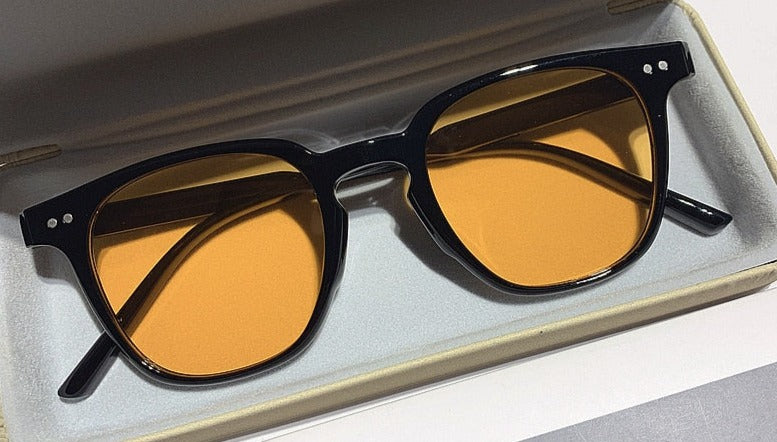 Women's Oversized Square 'Bellona' Plastic Sunglasses