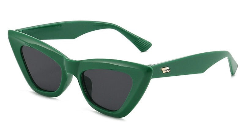 Women's Cat Eye 'Aguisa' Plastic Sunglasses