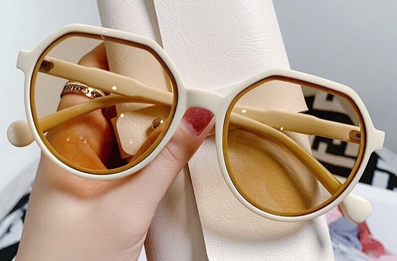 Women's Retro Round 'Shikoba' Plastic Sunglasses