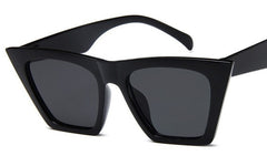 Women's Cat Eye 'Grudge 'Plastic Sunglasses