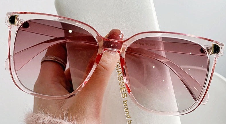 Women's Oversized Square 'Arga' Plastic  Sunglasses