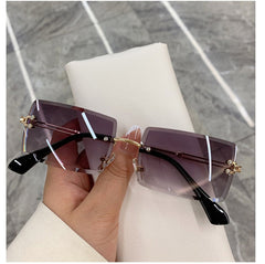 Women's Rimless '90's Vibes' Rectangle Sunglasses