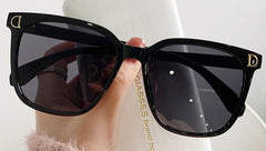 Women's Oversized Square 'Arga' Plastic  Sunglasses