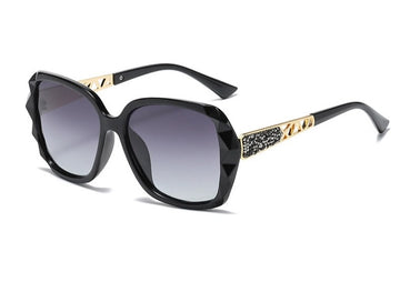 Women's Oversized 'Sandecia' Plastic Sunglasses