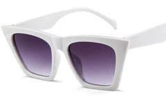 Women's Cat Eye 'Grudge 'Plastic Sunglasses