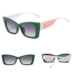 Women's Vintage Cat Eye 'Pink Flamingo' Plastic Sunglasses