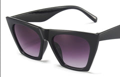 Women's Cat Eye 'Grudge 'Plastic Sunglasses