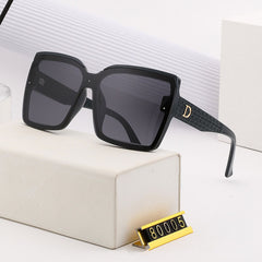 Women's Trend Oversized 'Dorie' Plastic Sunglasses