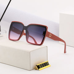 Women's Trend Oversized 'Dorie' Plastic Sunglasses