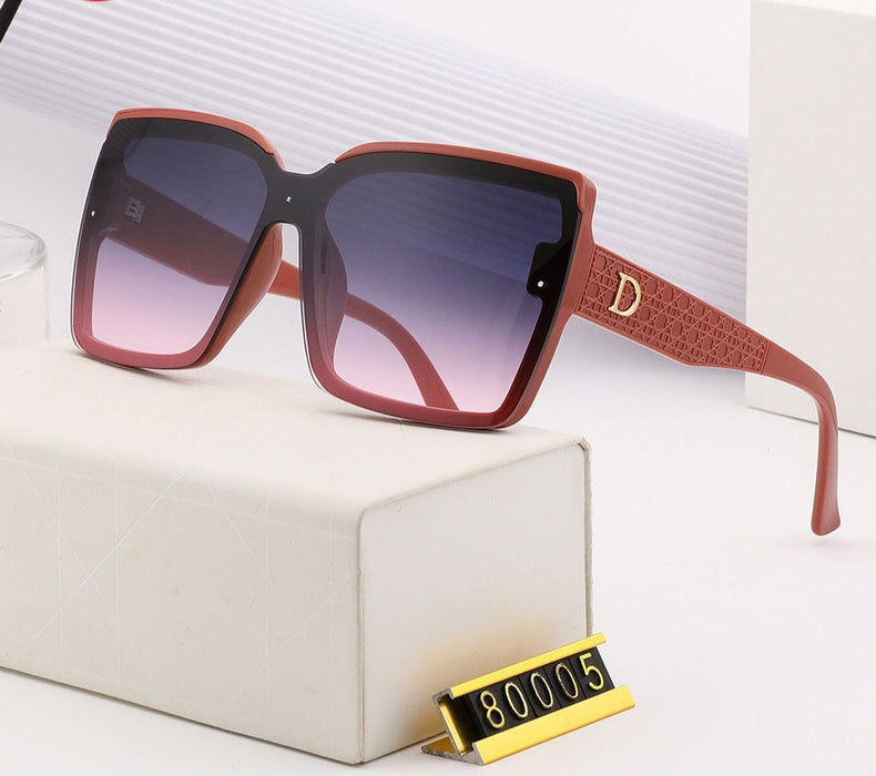 Women's Trend Oversized 'Dorie' Plastic Sunglasses