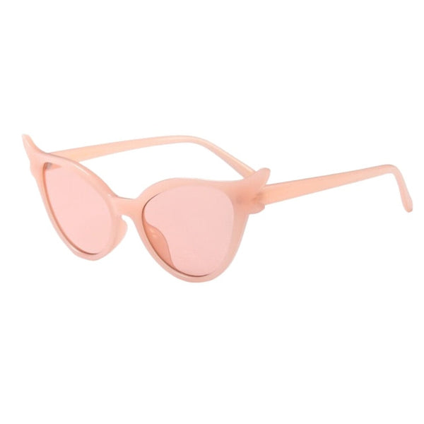 Women's Vintage Cat Eye 'Evil's Eye' Plastic Sunglasses