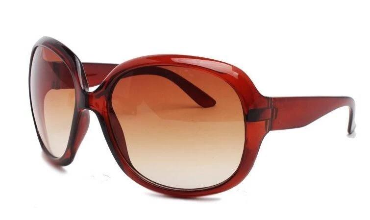 Women's Oversized Round 'Red Carpet' Plastic Sunglasses