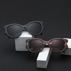 Women's Modern Round 'Ursula' Plastic Sunglasses