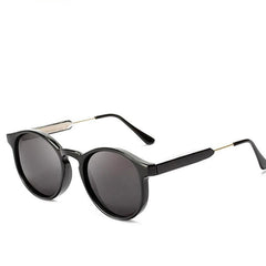 Women's Vintage Oval 'Beach Bay' Plastic and Alloy Sunglasses