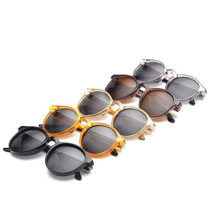 Women's Vintage Oval 'Beach Bay' Plastic and Alloy Sunglasses