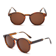 Women's Vintage Oval 'Beach Bay' Plastic and Alloy Sunglasses