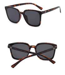 Women's Square 'Grand Piazza' Plastic Sunglasses