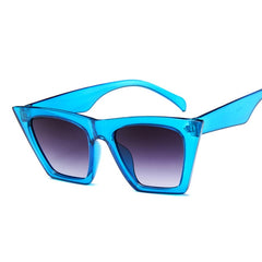 Women's Oversized Cat Eye 'Sophisticated Diva' Plastic Sunglasses