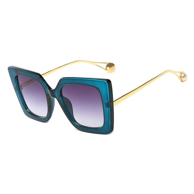 Women's Oversized Square 'Tiny Sarah' Plastic Sunglasses