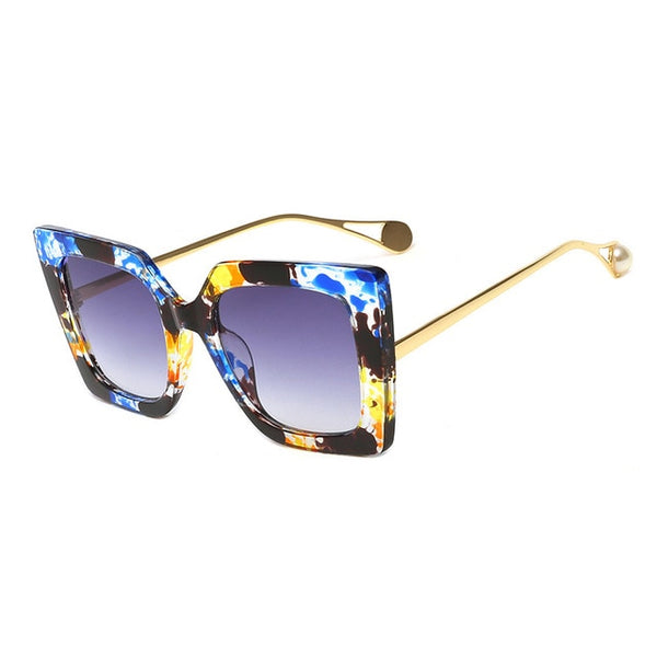 Women's Oversized Square 'Tiny Sarah' Plastic Sunglasses