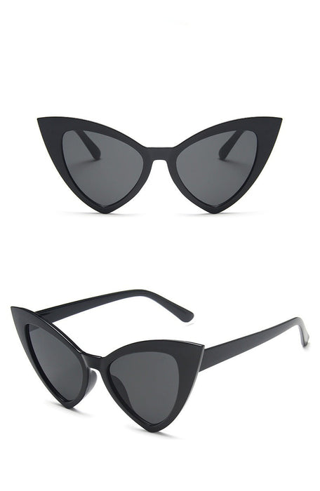 Women's Oversized Vintage Cat Eye 'Kaira' Plastic Sunglasses