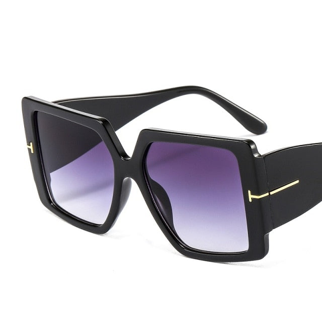 Women's Oversized Rectangular 'Wipe Away' Plastic Sunglasses