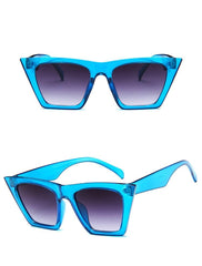 Women's Oversized Cat Eye 'Sophisticated Diva' Plastic Sunglasses