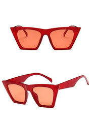 Women's Oversized Cat Eye 'Sophisticated Diva' Plastic Sunglasses