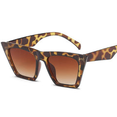 Women's Polycarbonate Square 'Moira' Plastic Sunglasses