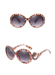 Women's Oversized Oval 'Audrey Hepburn' Plastic Sunglasses