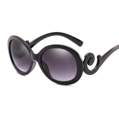 Women's Oversized Oval 'Audrey Hepburn' Plastic Sunglasses