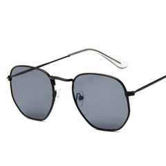 Women's Round 'Inutz' Plastic Sunglasses