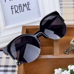 Women's Vintage Polarized Round 'Magic Wear' Metal  Sunglasses