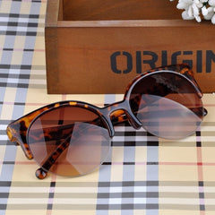 Women's Vintage Polarized Round 'Magic Wear' Metal  Sunglasses