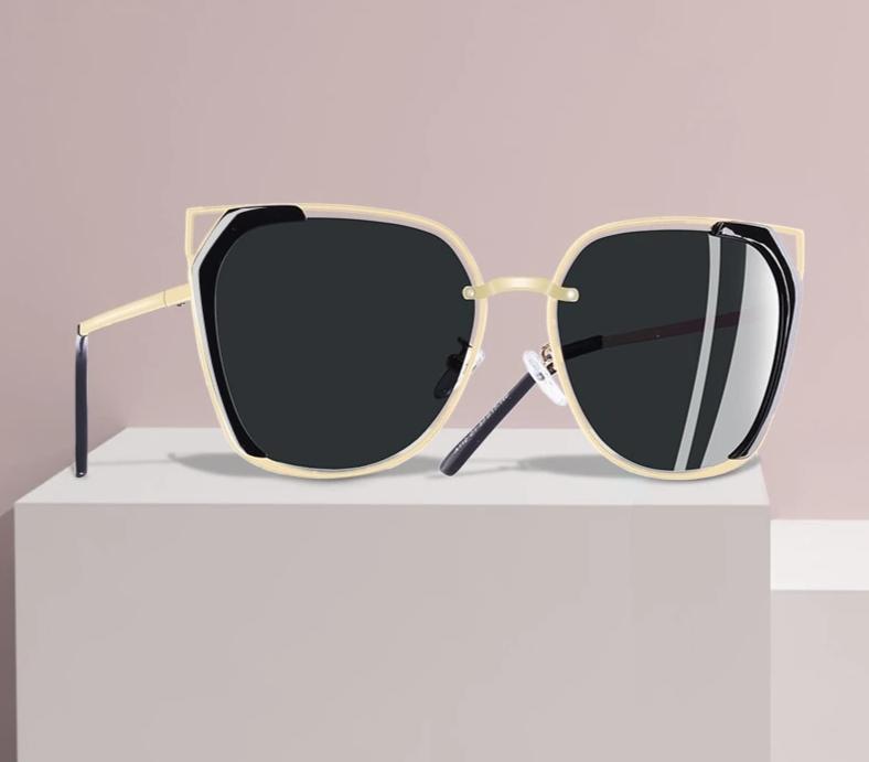 Women's Oversized Square 'Luxury Pink Eye' Metal Sunglasses
